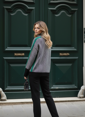 Maglione con strisce colorate